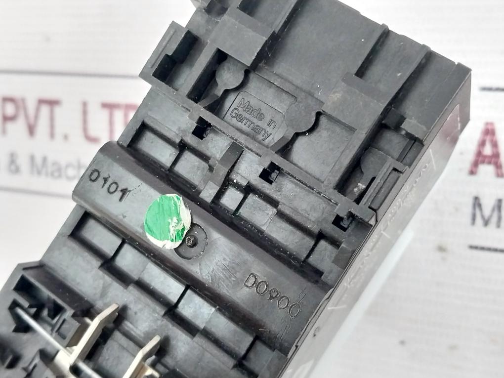 Moeller Pkzm0-6,3 3-pole Motor-protective Circuit-breaker 230/400V Ac 50/60 Hz