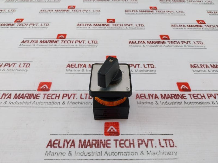 Moeller T0-2-8211 Changeover Switch 380V 16A 14A 600V Ac