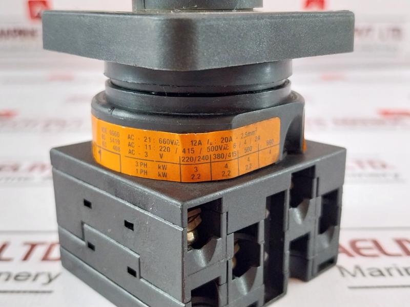 Moeller T0-2-8211 Changeover Switch 380V 16A 14A 600V Ac
