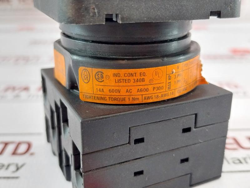 Moeller T0-2-8211 Changeover Switch 380V 16A 14A 600V Ac