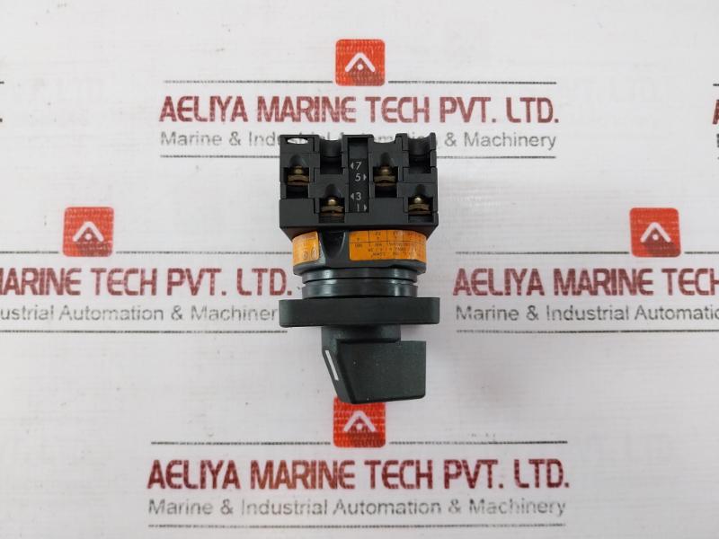 Moeller T0-2-8211 Changeover Switch 380V 16A 14A 600V Ac