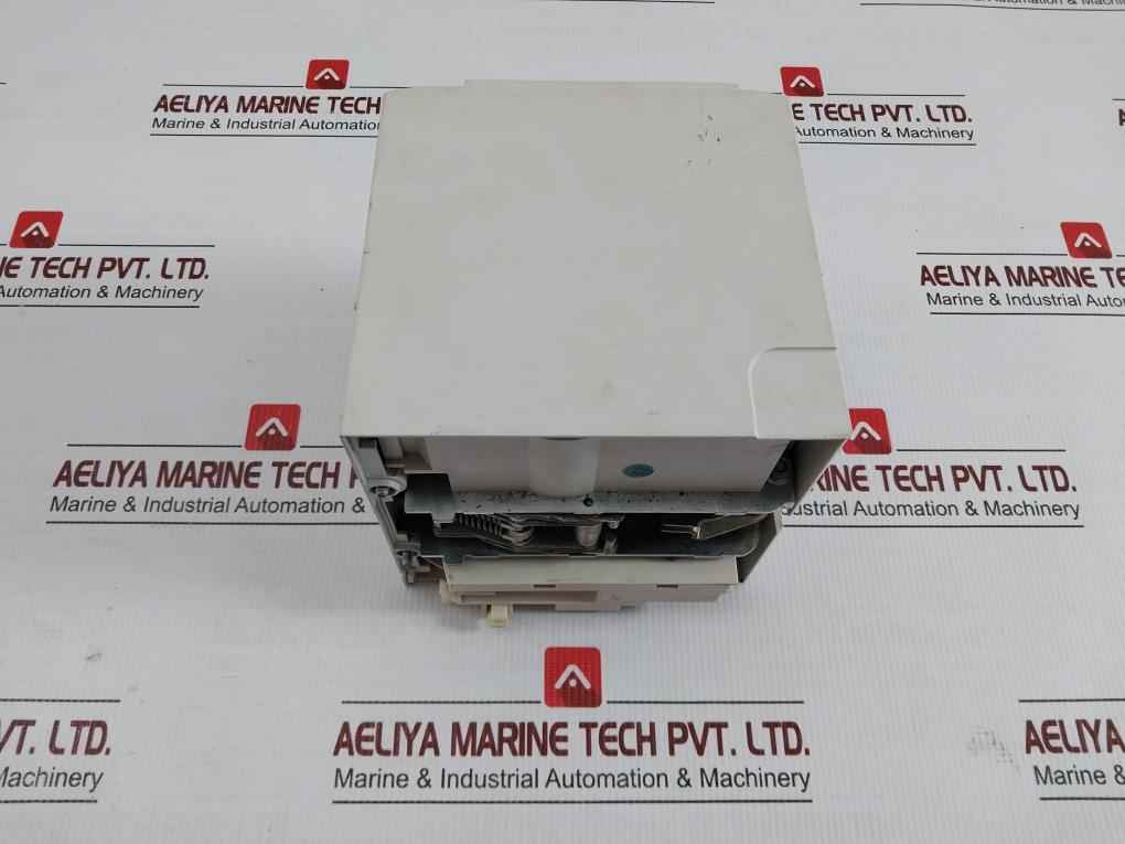 Molded Case Circuit Breaker Nzm 3-xr Moeller 208-240Vac