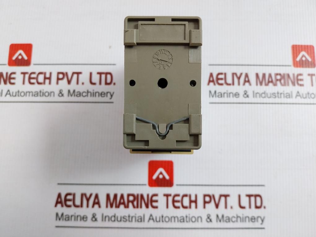 Monitoring Relay Xp10-1-1-230-005 C-mac 241-280V