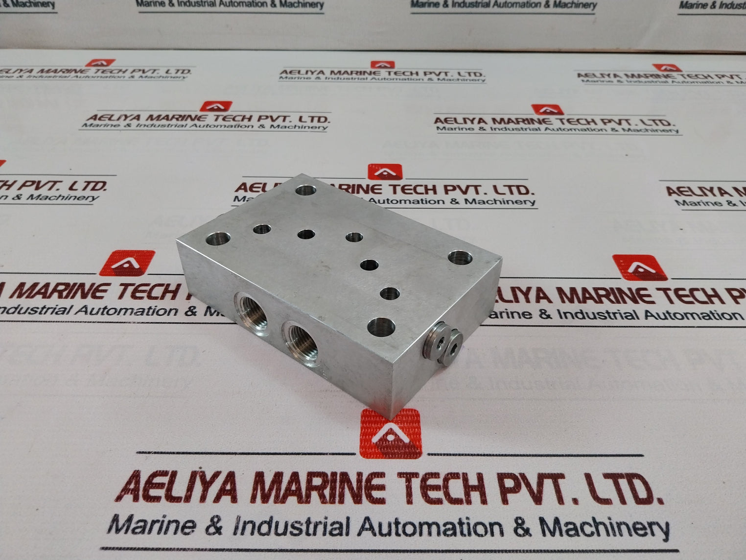 Moog B67425-001 Intermediate Plate