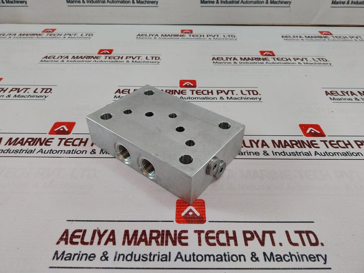 Moog B67425-001 Intermediate Plate