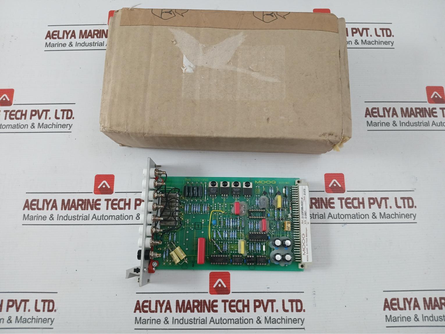 Moog D123F065-a031
