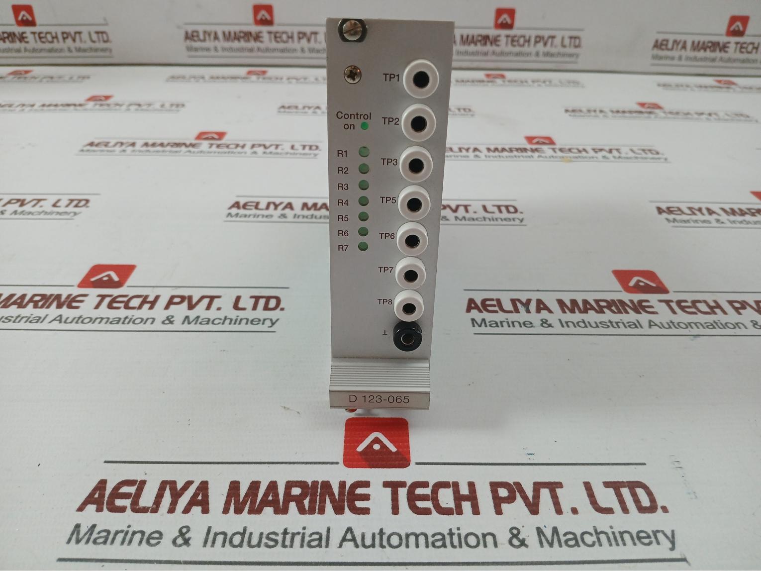 Moog D123F065-a031