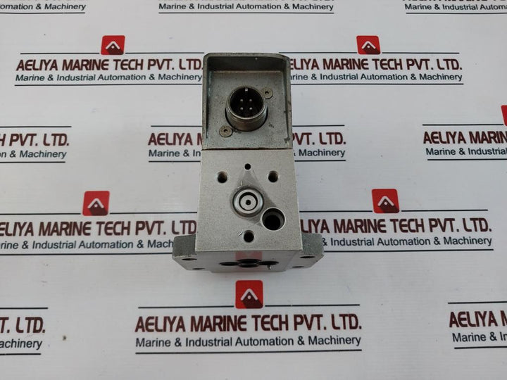 Moog Mod-062K944 Hydraulic Servo Valve S60Fxfb4Vbqm Sig-22.50 To 37.50Ma 300 Psi