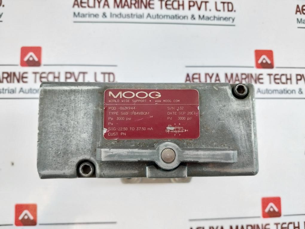 Moog Mod-062K944 Hydraulic Servo Valve S60Fxfb4Vbqm Sig-22.50 To 37.50Ma 300 Psi