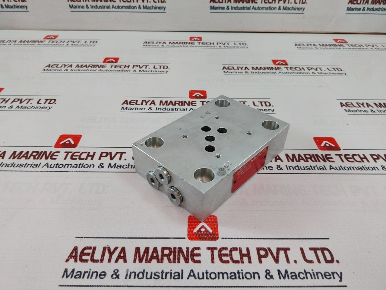 Moog B67425-001 Intermediate Plate