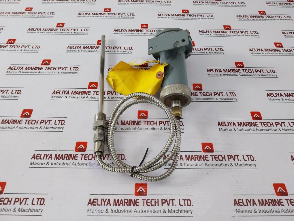 Moore 5477-c 8f 33c Nullmatic Temperature Transmitter Use 20 Psi