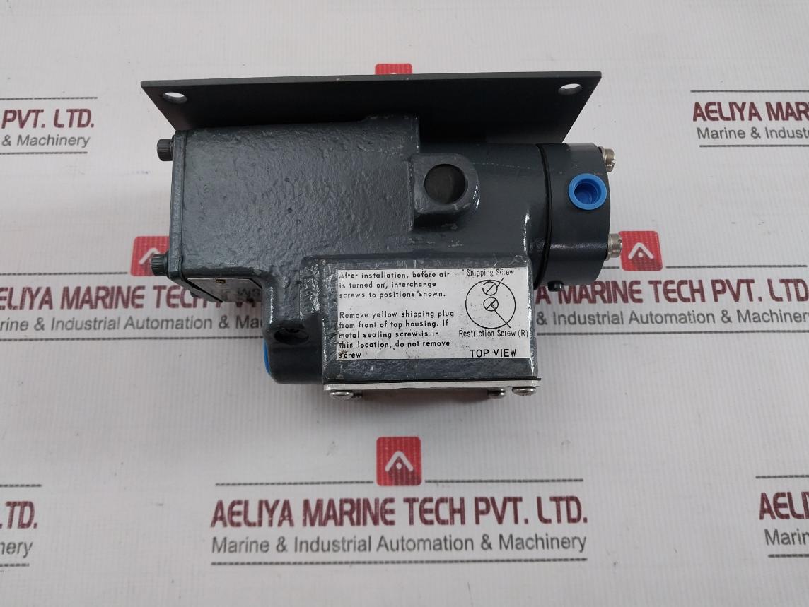 Moore 77-16 I/P Transducer