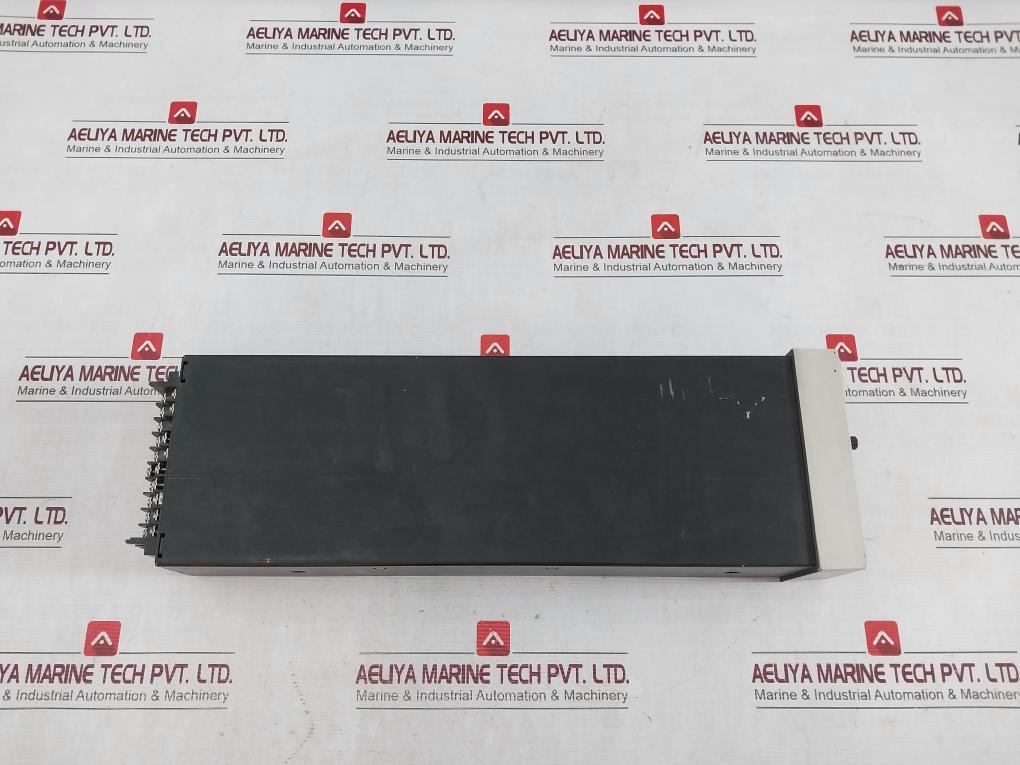 Moore Mycro 351 Triple- Loop Digital Controller