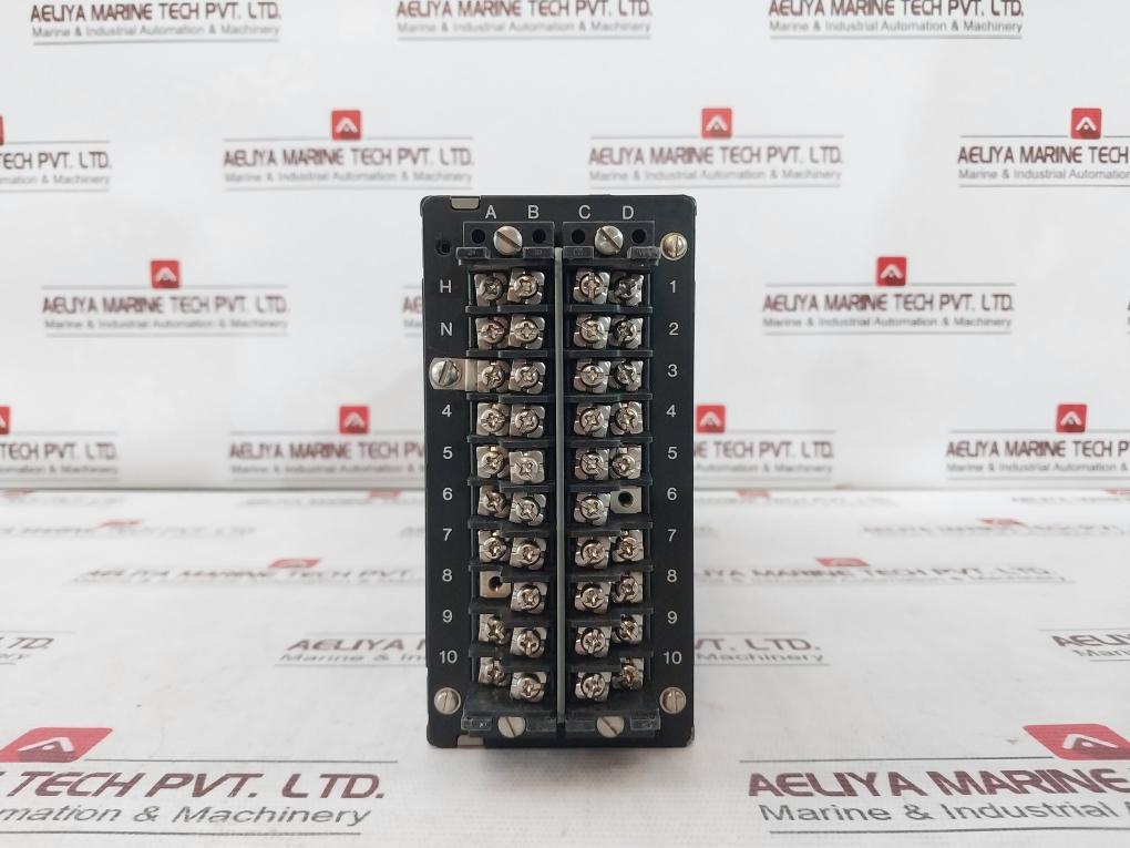 Moore Mycro 351 Triple- Loop Digital Controller