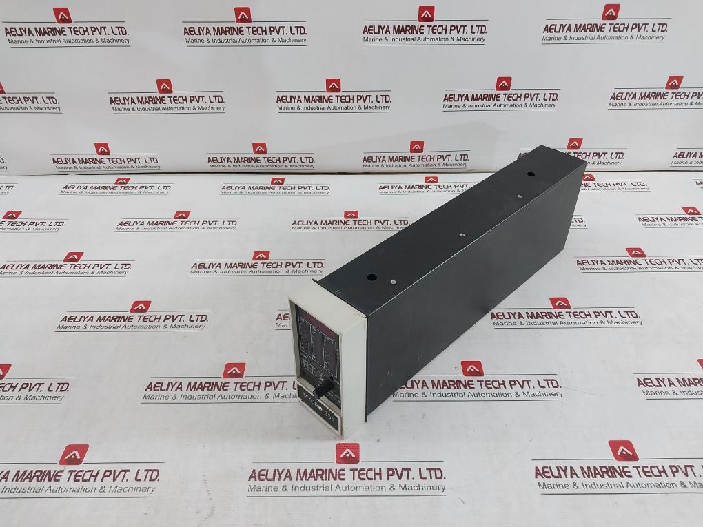 Moore Mycro 351 Triple- Loop Digital Controller