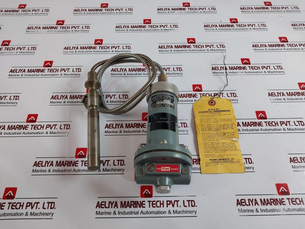 Moore Products 33A Nullmatic Thermometer Temperature Transmitter