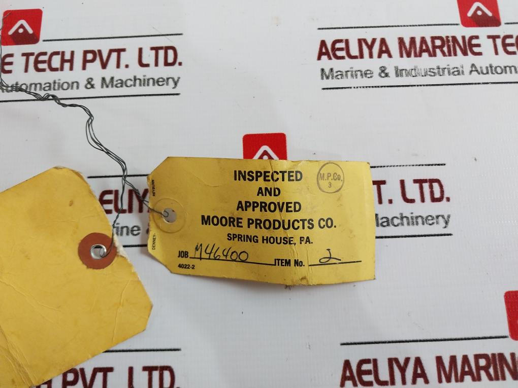 Moore Products 33A Nullmatic Thermometer Temperature Transmitter