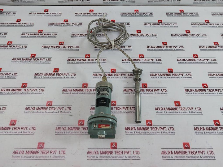 Moore M1 14033-as5 Temperature Transmitter Nullmatic 33A