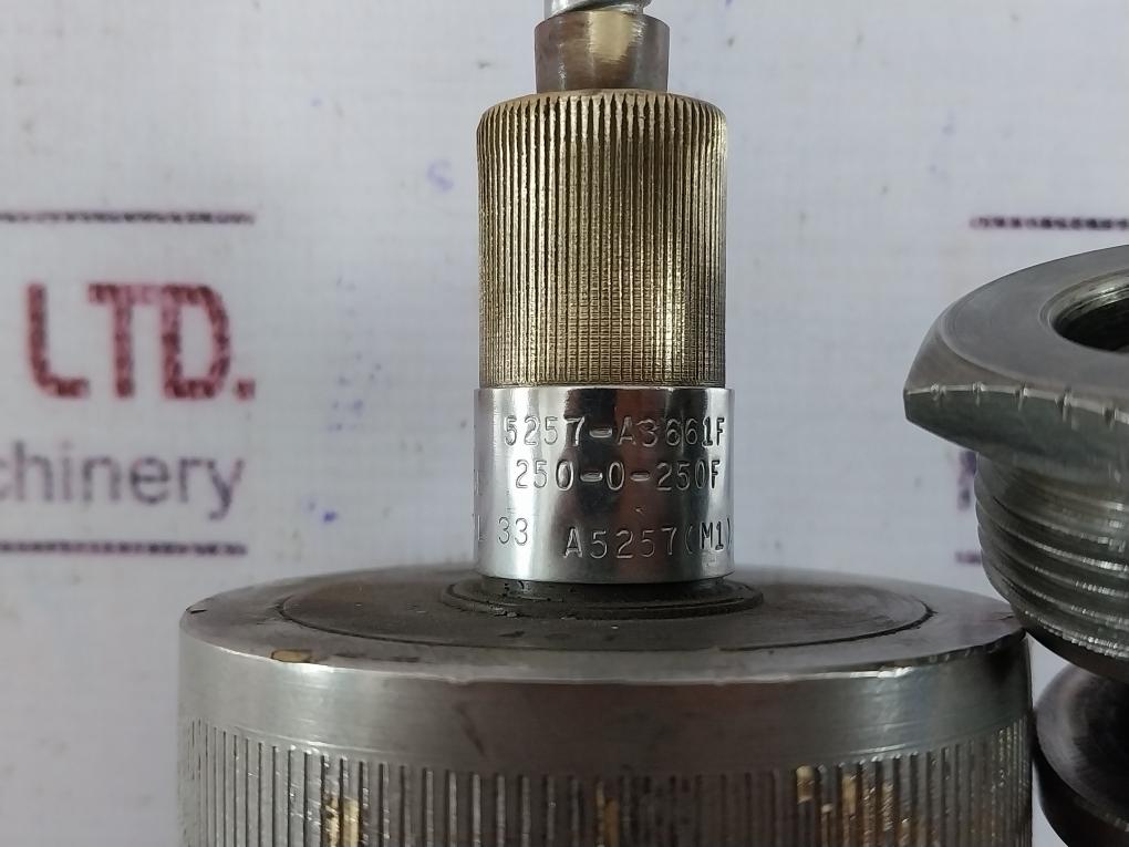 Moore M1 14033-as5 Temperature Transmitter Nullmatic 33A