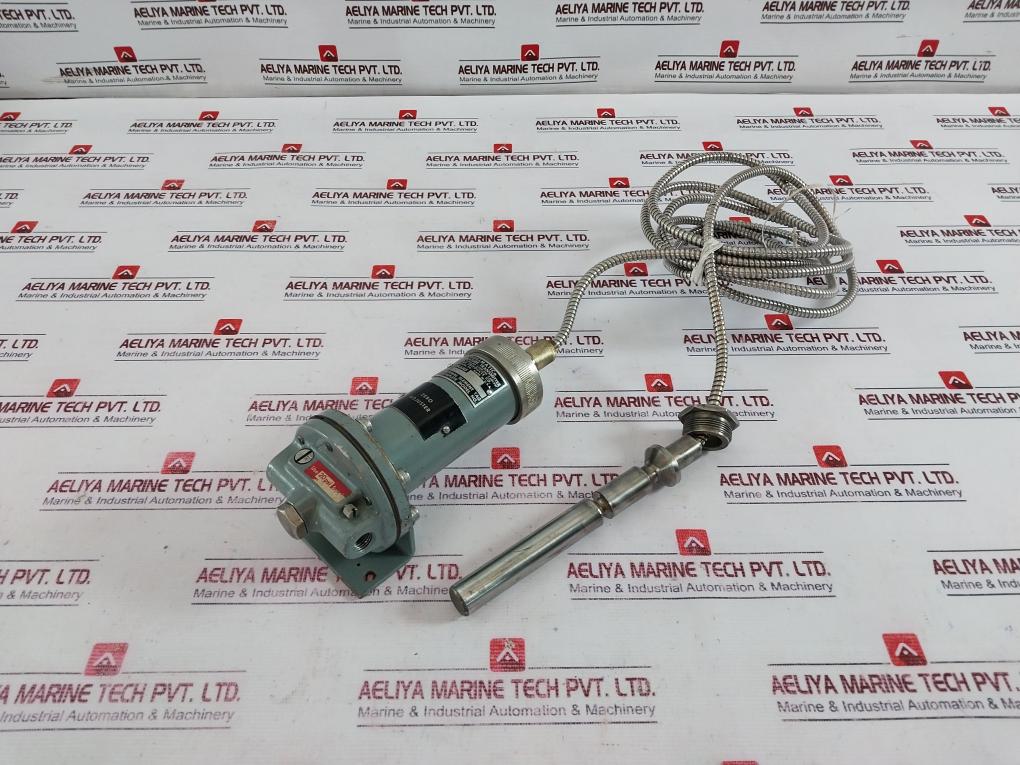 Moore M1 14033-as5 Temperature Transmitter Nullmatic 33A