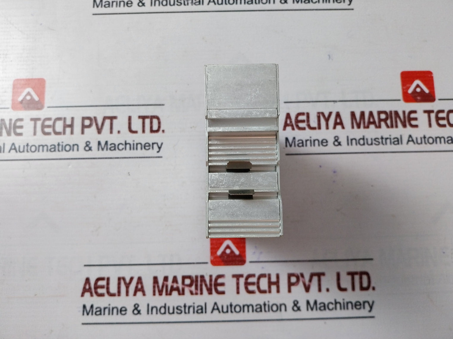 Moore ECT/4-20MA/4-20MA/117AC [Din] Signal Isolator Converter