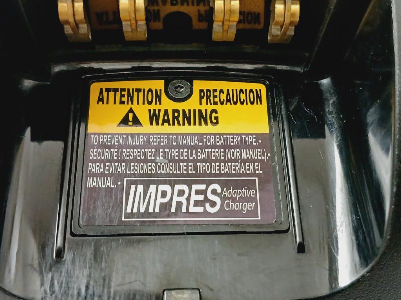 Motorola Wpln4243A Impres Adaptive Charger Base V3.11 Class 2