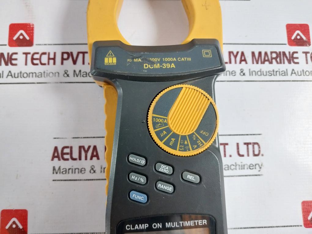 Motwane Dcm-39A Digital Clamp Meter Max 1000V 1000A Catiii