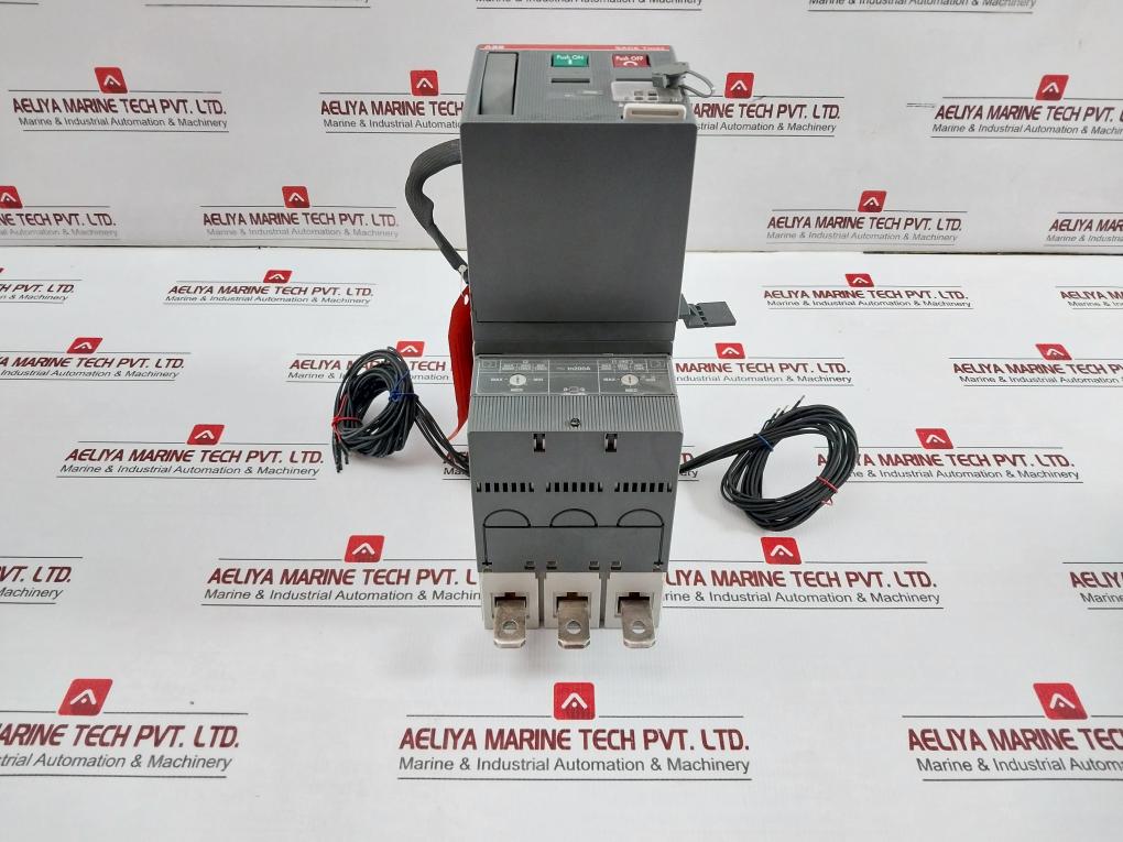 Moulded Case Circuit Breaker Breaking With Accessories Abb Sace Tmax T4V 250