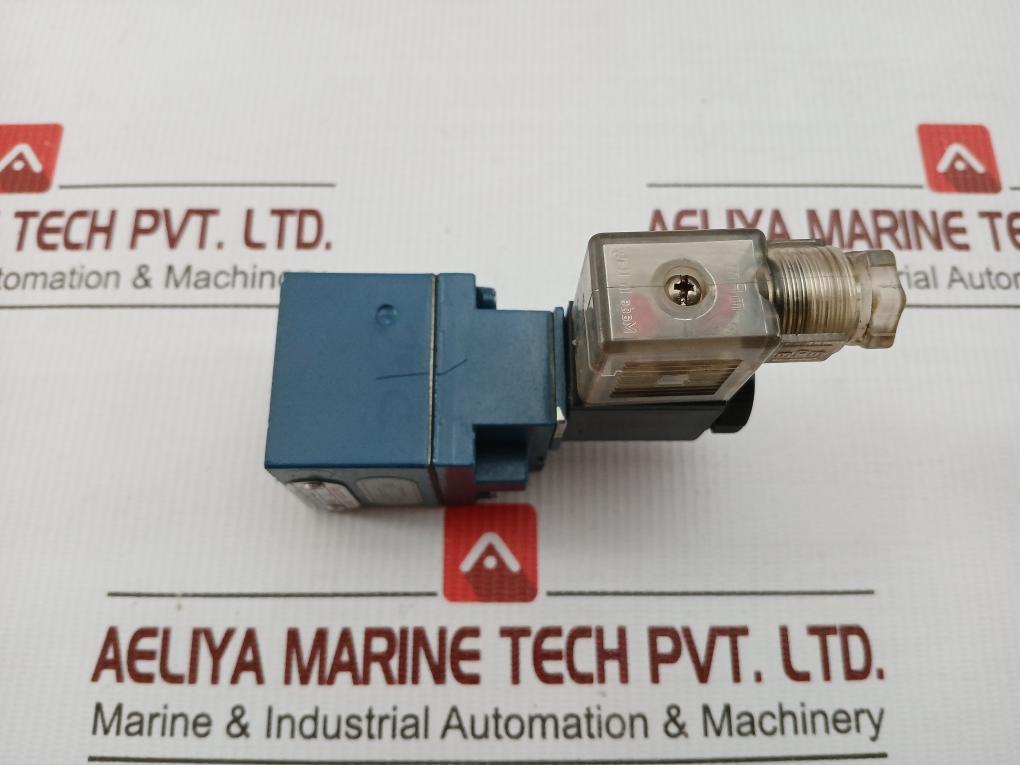 Mpm Pneumatic Directional Valve 24V Dc 10 Ba Rexroth 3722250220