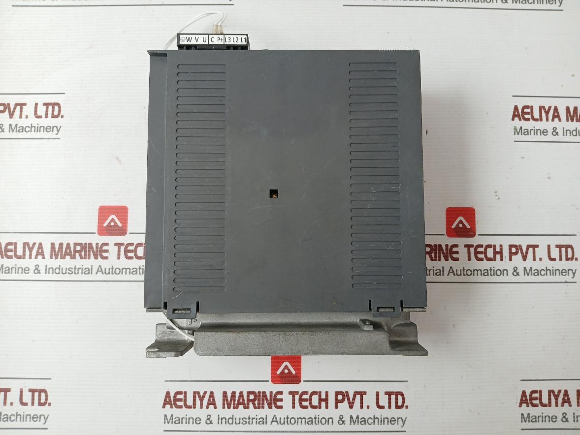 Mr-je-70A Servo Driver Input: 3Ac/Ac200-240V 3.8A/6.5A 50/60Hz Ip20 Mitsubishi