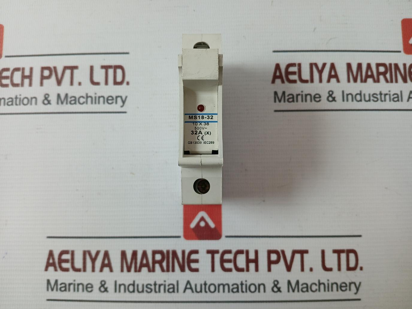 Ms18-32 500V Fuse Holder