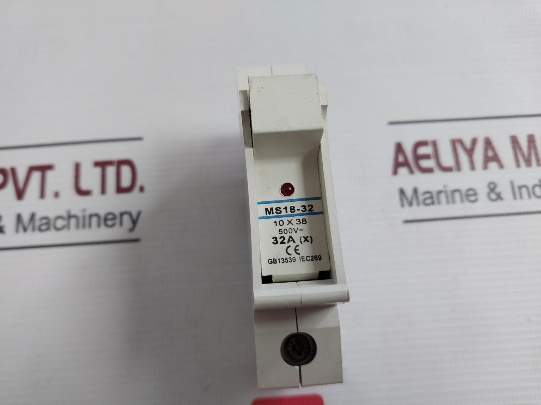 Ms18-32 Fuse Holder 500V 32A