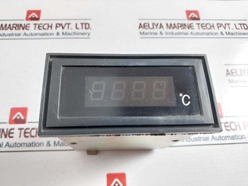 Murayama Denki Dm-6042Z Digital Thermometer