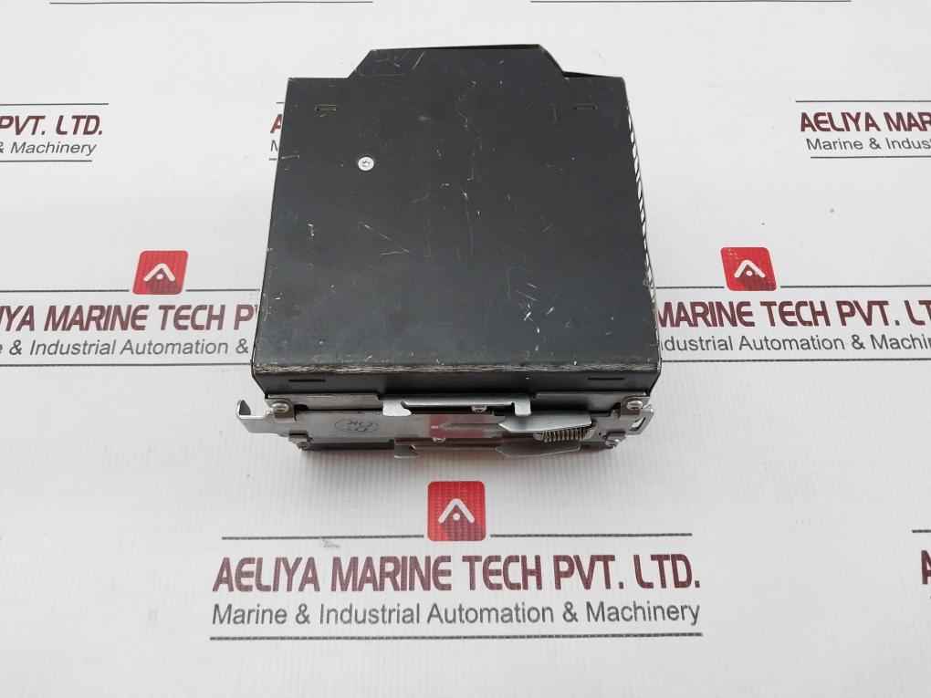 Murr Elektronik 87439 Switch Mode Power Supply 110-240 Vac/10A-50/60Hz