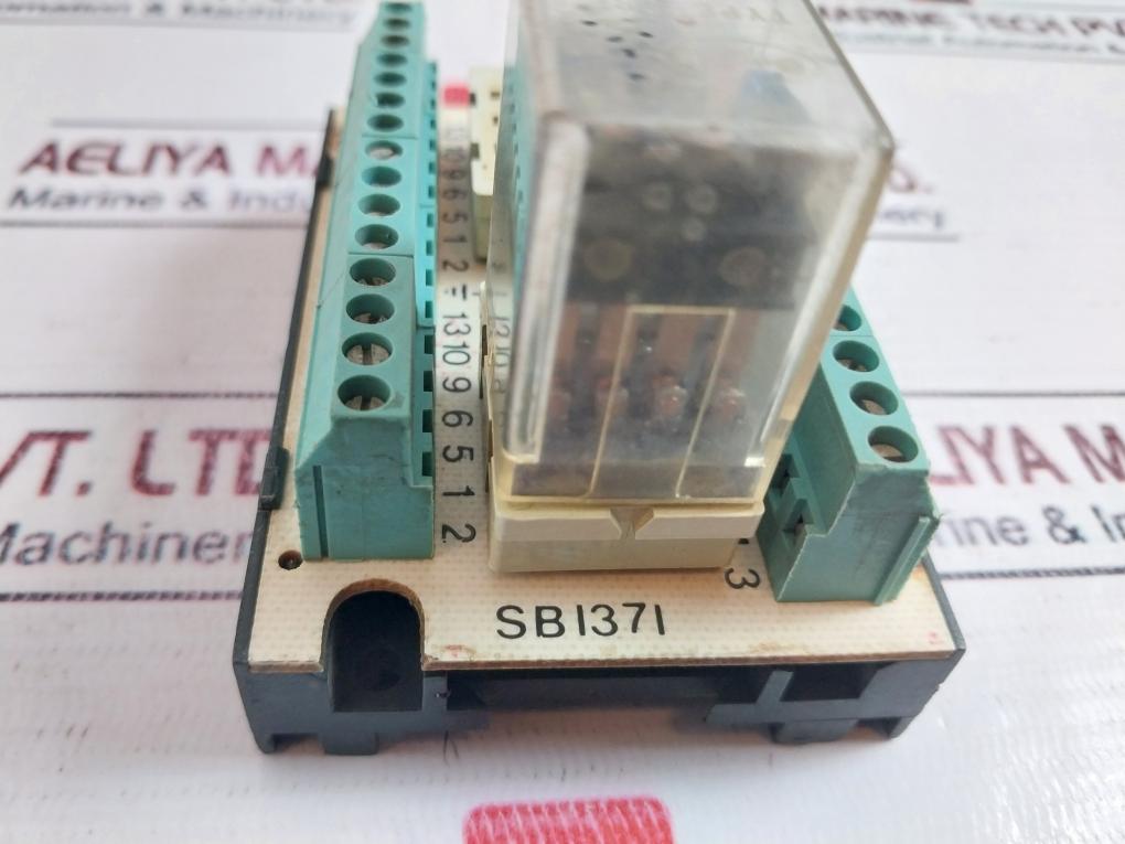 Murrelektronik Sb1371 Relay Socket Module Used