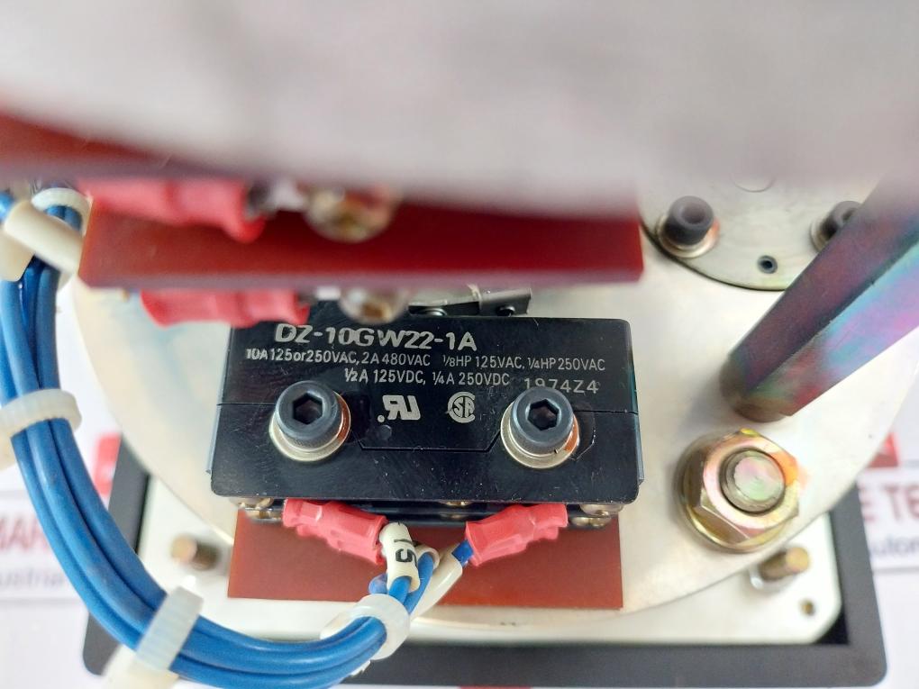 NABCO 0-10 UW 6123412 Solid State Timer 2A 480VAC 10A 125 OR 250VAC