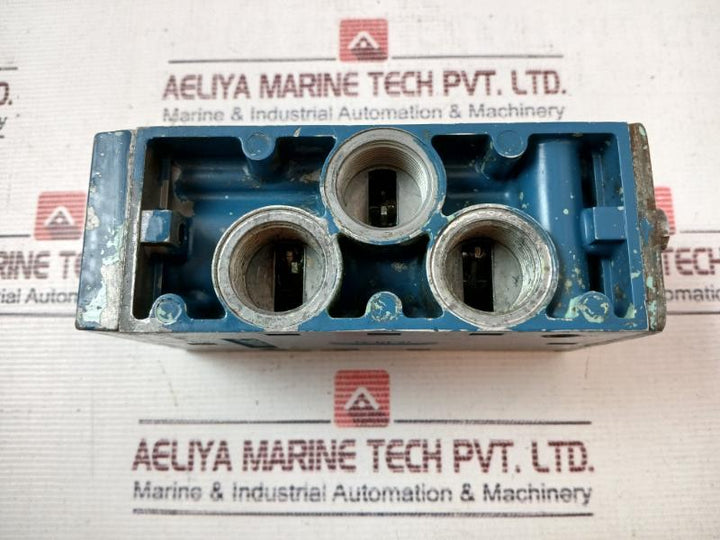 Nabco Egcs-422M-c Directional Control Valve Wabco 73794029-00