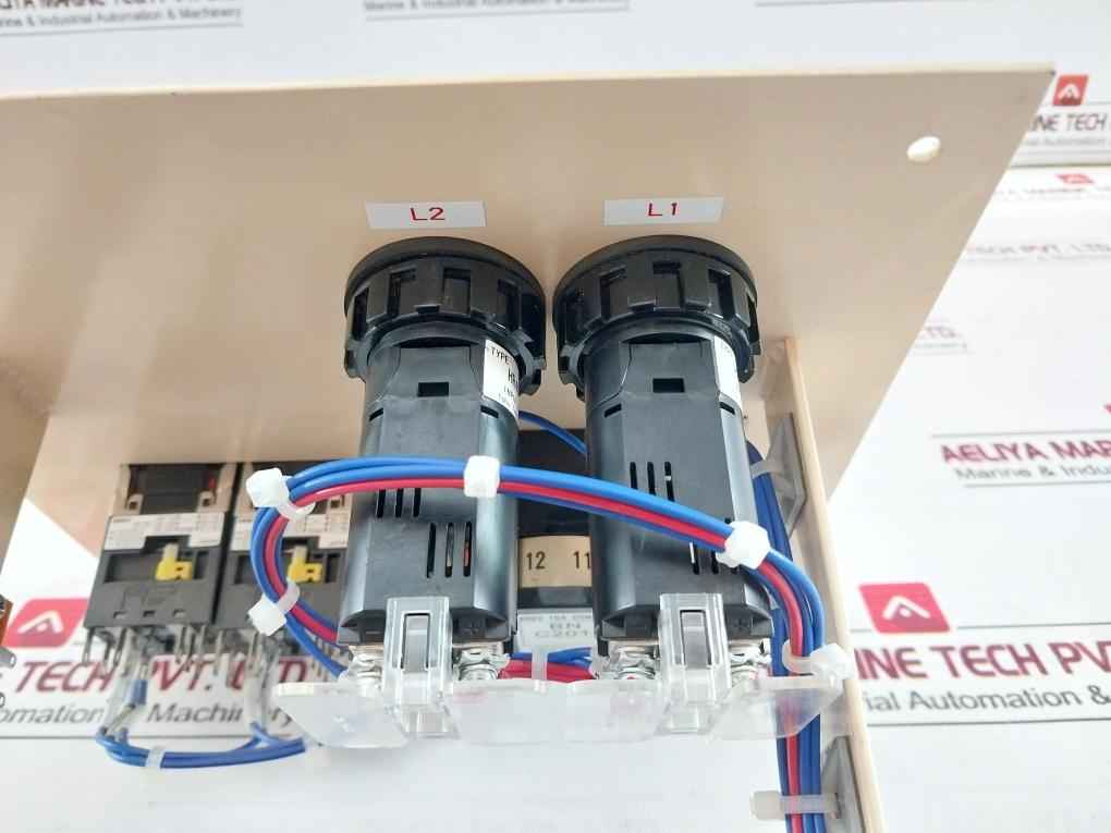 Nabtesco Control Module Hr40-02G Ac250V 2A Dc30V 28V 0.7W