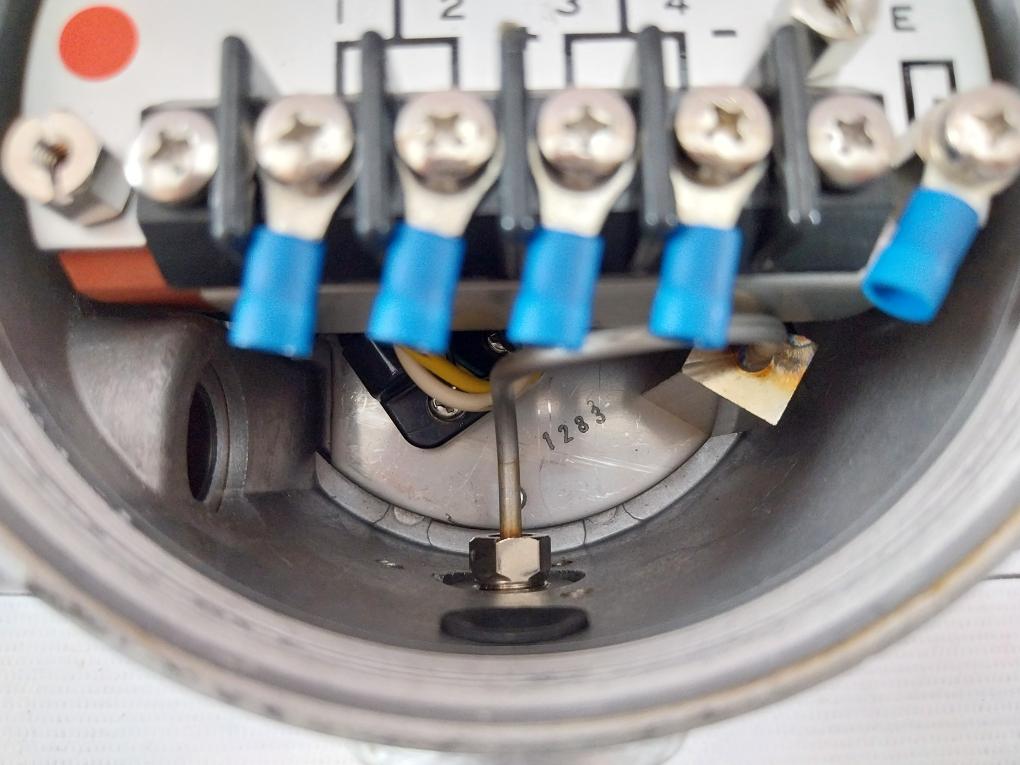 Nagano Keiki Kh51 Pressure Transmitter 2 Kgf/Cm2 Ac 220V 4-20Ma K3402