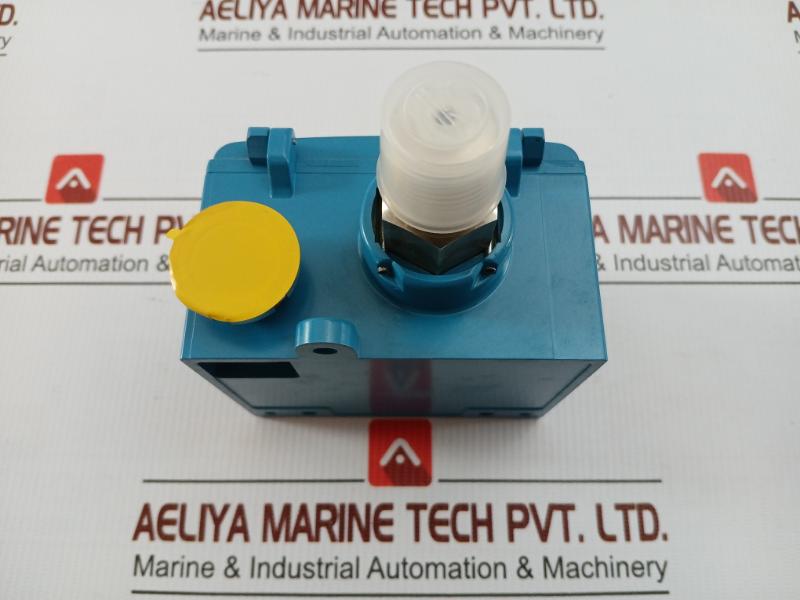 Nagano Keiki 06Kgf/Cm2 24V Dc Pressure Transmitter Kh55