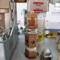 Air Driven Hydraulic Oil Pump 1.0 Mpa Nagao Machinery Npu1200A