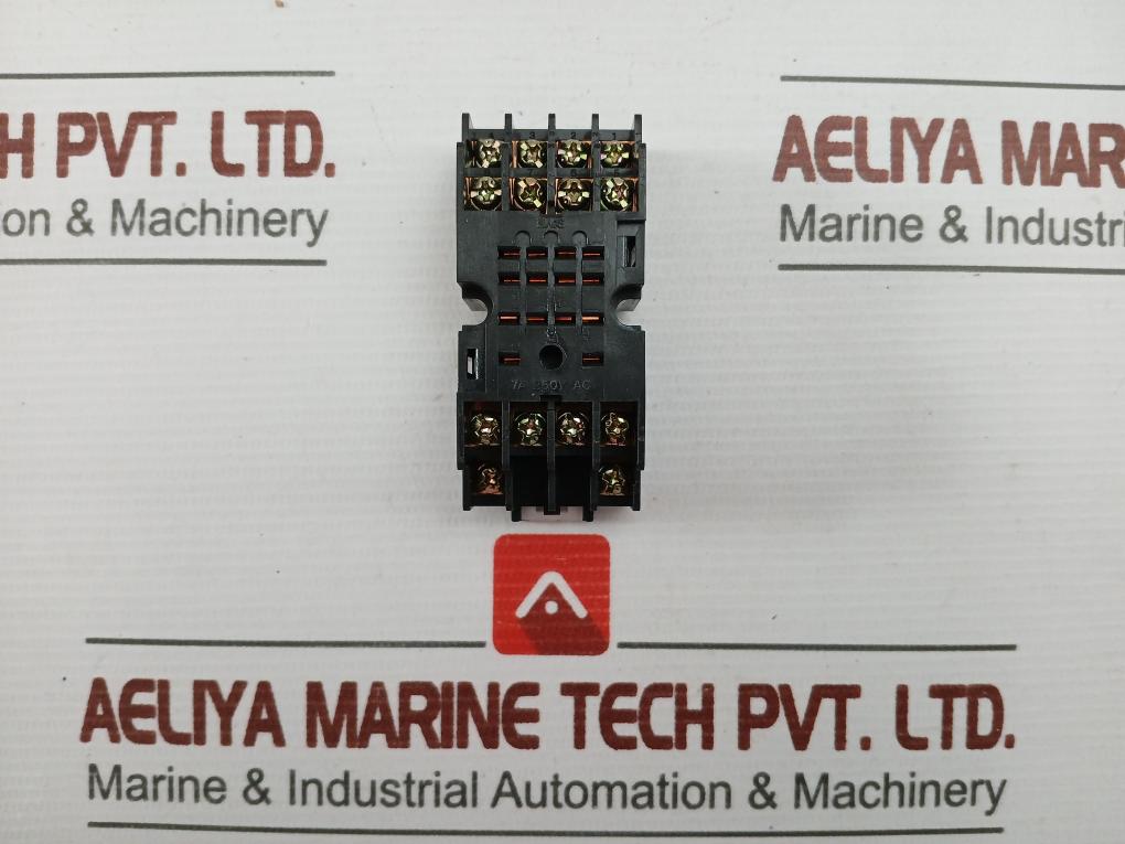 Nais Hc4-sfd-k Socket 7A 250Vac