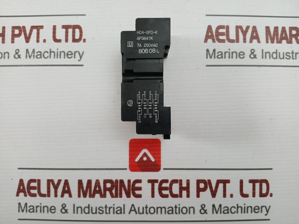 Nais Hc4-sfd-k Socket 7A 250Vac