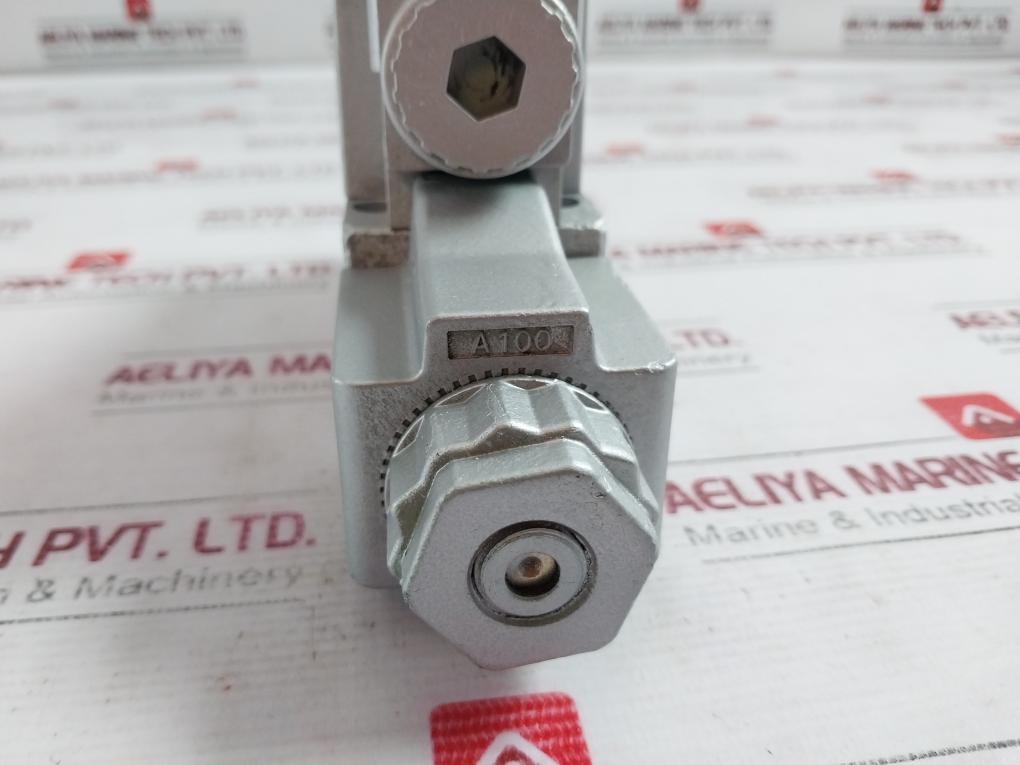 Nakakita Ns692R-6-agb-50A Solenoid Valve Ac100V