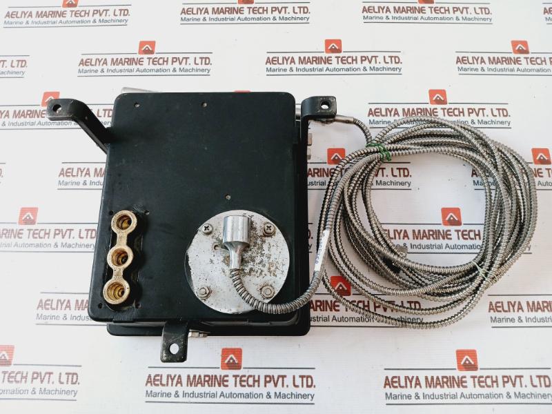 Nakakita Seisakusho Nstm 732 Temperature Controller 0-100C 210-mm