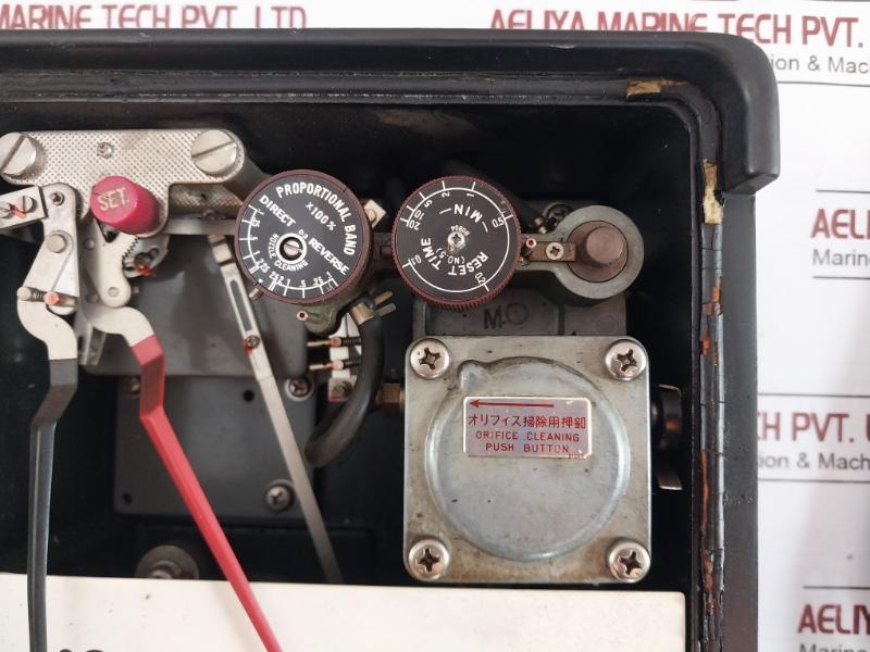 Nakakita Seisakusho Nstm732 Temperature Controller Te2-30C 0-200Â°C 1.4 Kgf/Cm2