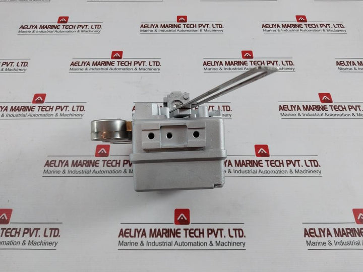 Nakakita Seisakusho Pneumatic Positioner Ns737S-d 0-200 Kpa