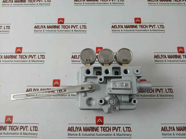 Nakakita Seisakusho Pneumatic Positioner Part No.Ns737S-d