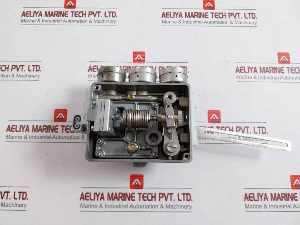 Nakakita Seisakusho Positioner 0.2-1.0 Kgf/Cm2 Part No: Ns737S-d