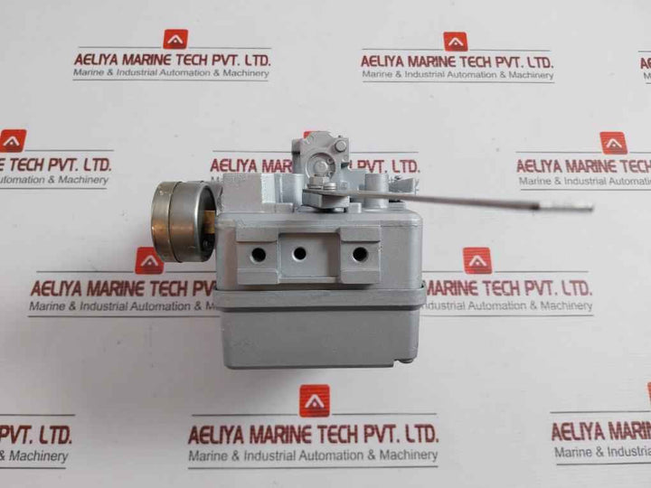 Nakakita Seisakusho Positioner 0.2-1.0 Kgf/Cm2 Part No: Ns737S-d